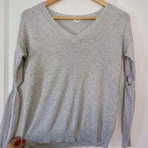 LIGHT GREY LONG SLEEVE